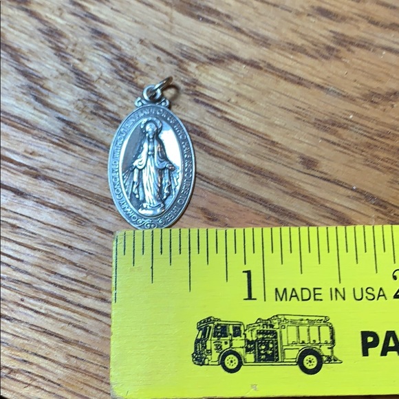 Vintage Sterling Saint Mary Pray for Us Pendant - Picture 15 of 16